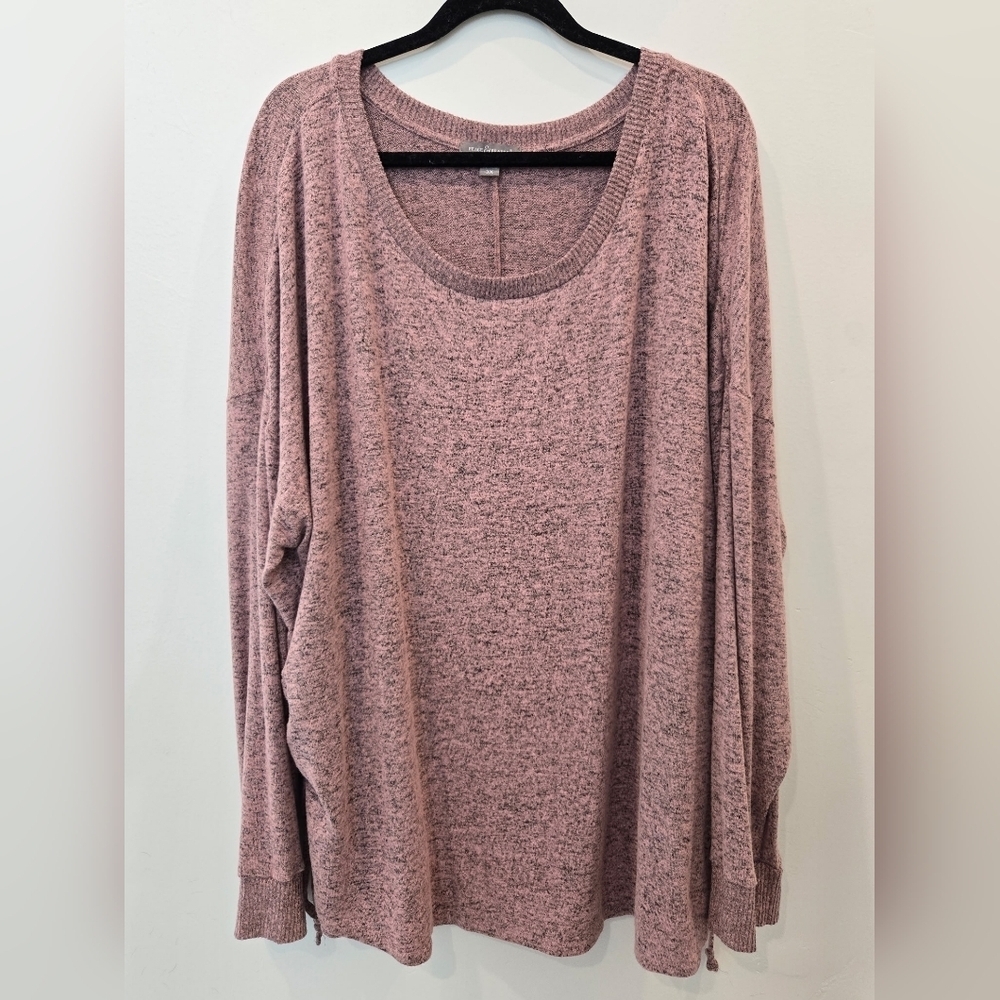 Peace & Pearls Plus Size Soft Cozy Sweater. Side Ties. Size 3X. New.